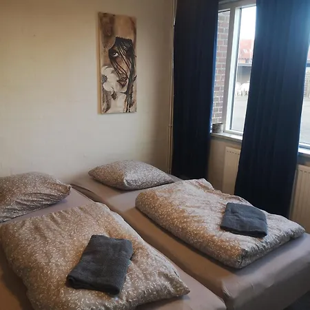 2 Vaerelser M Minikokken Brusekabine Og Toilet 4 Prs Kwatera prywatna *